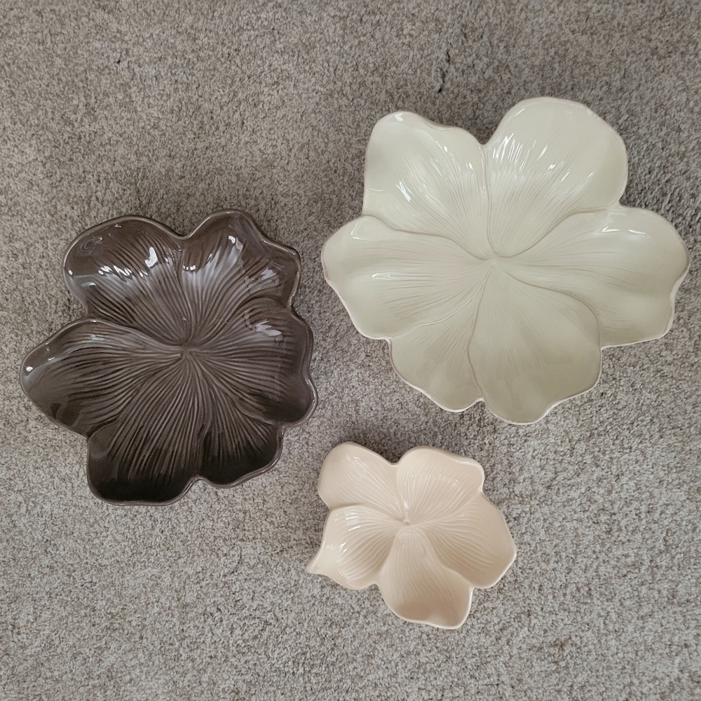 Arhaus Set of 3 Ceramic Flower Wall Hangers
